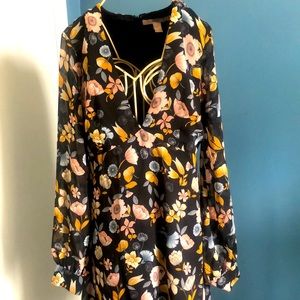 F21 floral plunging v, sheer sleeves, button wrist